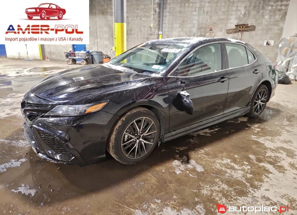 Toyota Camry 2024 na sprzedaż