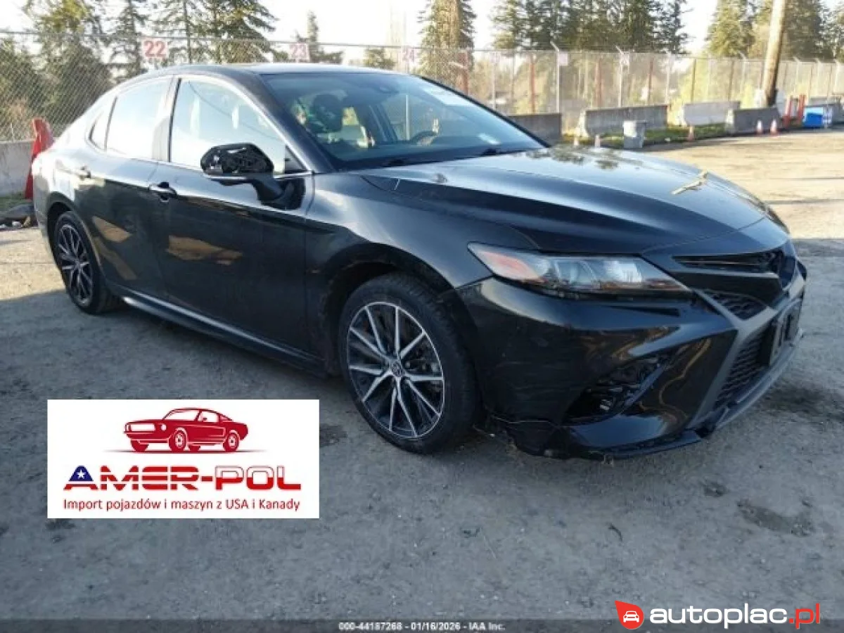 Toyota Camry 2023 na sprzedaż