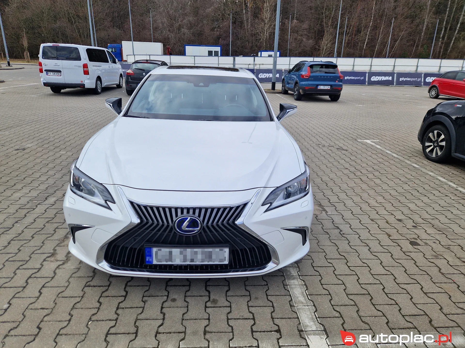 Lexus ES 2021 na sprzedaż