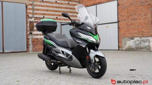 Kawasaki J 300 KAWASAKI, – 2017