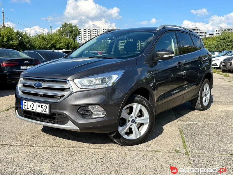 Ford Kuga 2017 na sprzedaż