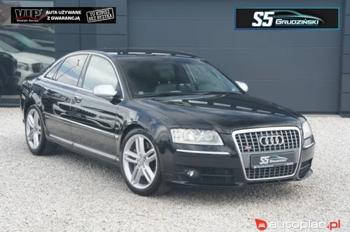 Audi S8 5.2